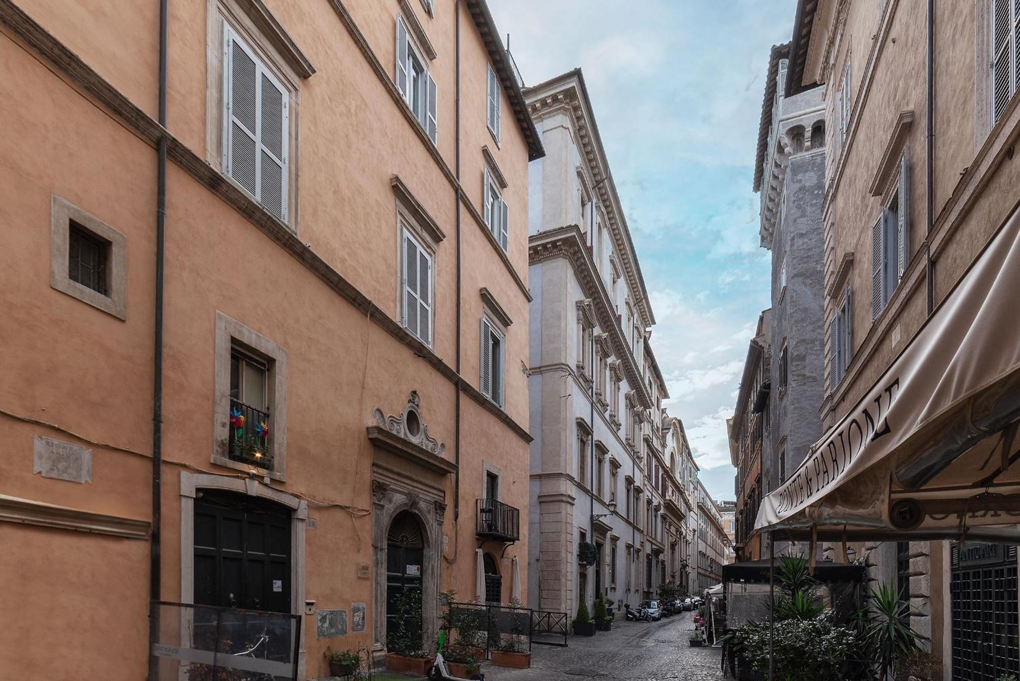 Piazza Navona Penthouse Rom